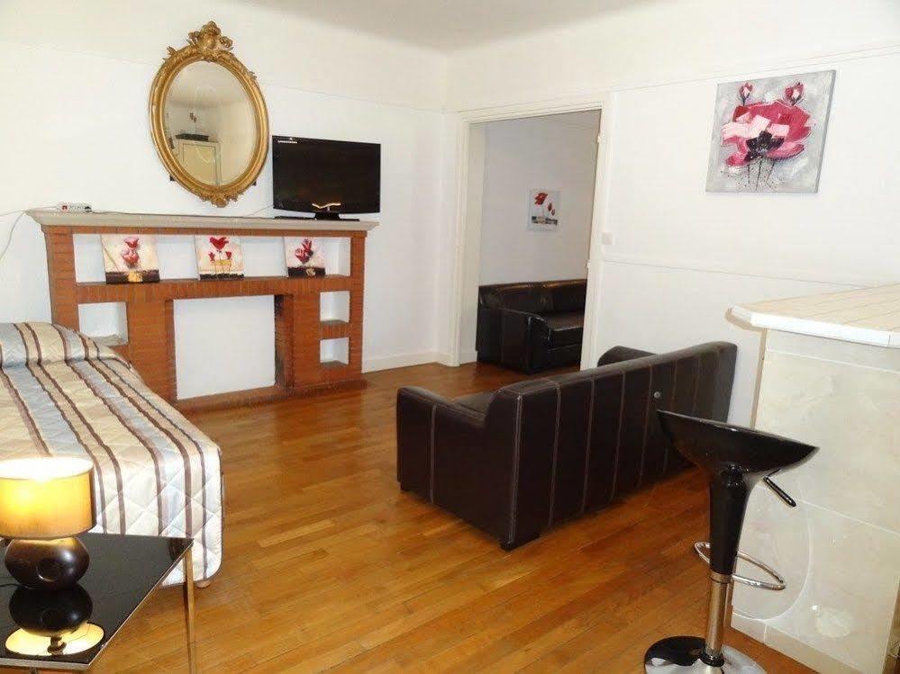 Manoir Francois 1Er Hotell Vitry-le-François Exteriör bild
